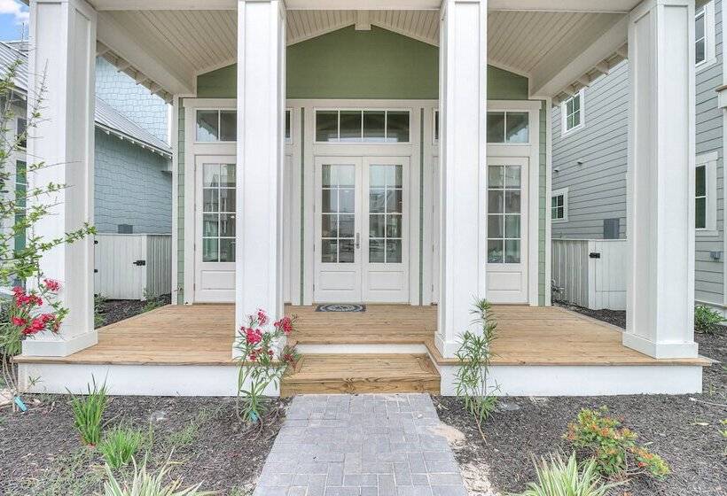 Meet Out Back 313 Sou