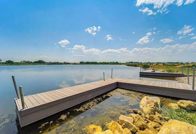 Noco Johnstown Lake Retreat W/ Shared Dock!