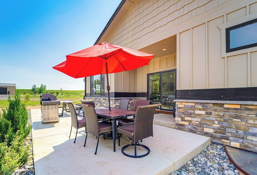 Noco Johnstown Lake Retreat W/ Shared Dock!