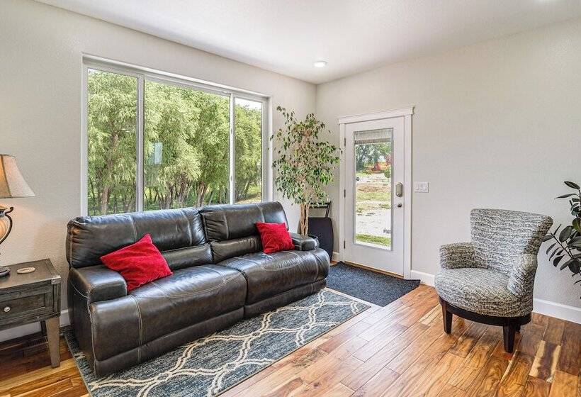 Noco Johnstown Lake Retreat W/ Shared Dock!