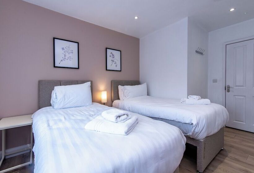 펜션 Clifford House