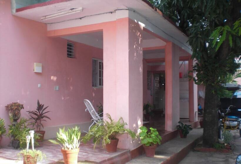 پانسیون Hostal Sol