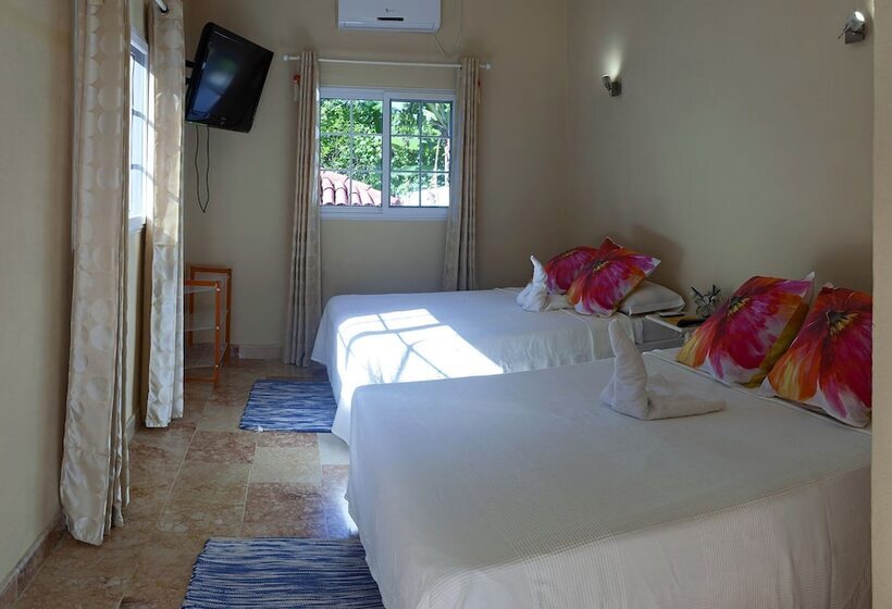 پانسیون Hostal Sol