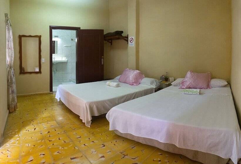 پانسیون Hostal Sol