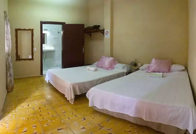 ペンション Hostal Sol
