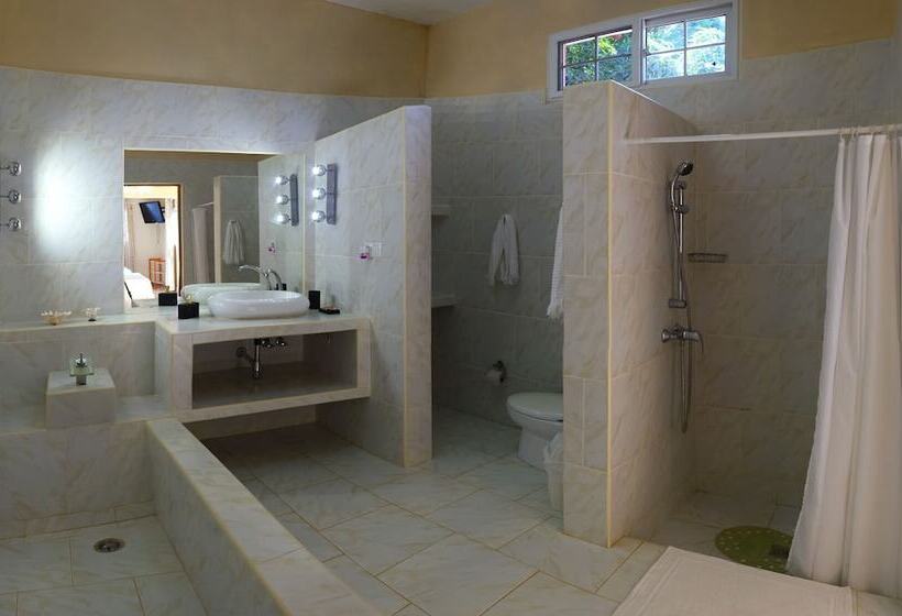 پانسیون Hostal Sol