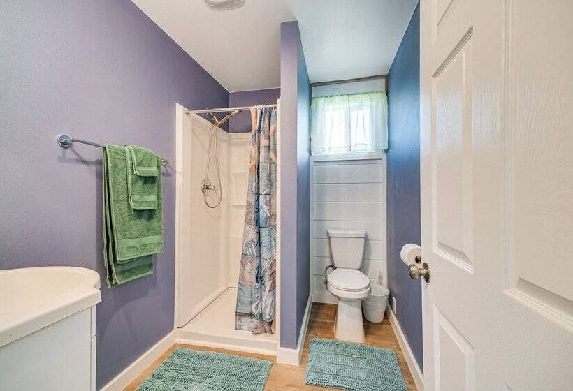 Pet Friendly Moclips Home: Walk To Mocrocks Beach!