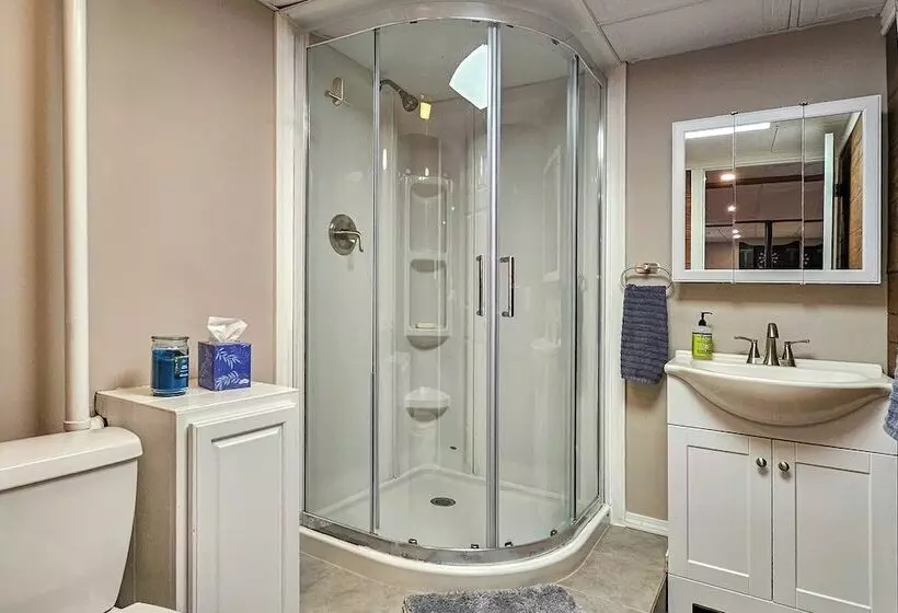 Pond Place By Avantstay Game Room, Deck, Fire Pit