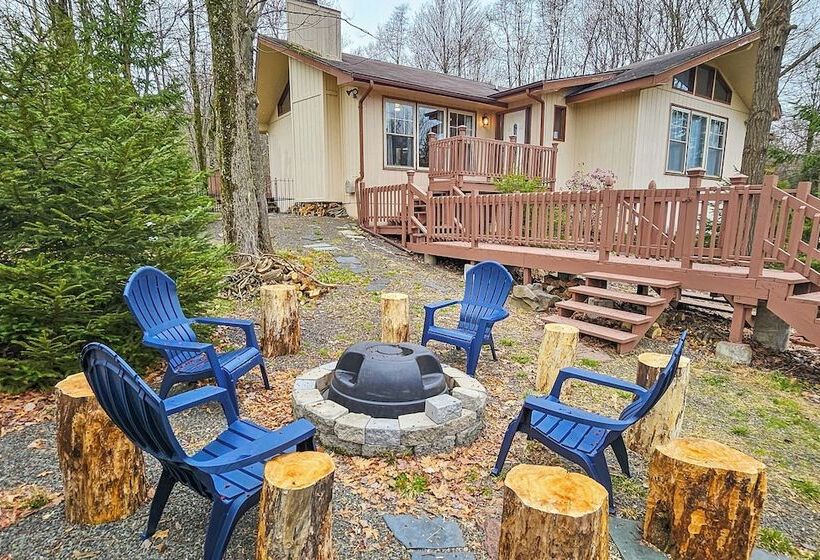 Pond Place By Avantstay Game Room, Deck, Fire Pit