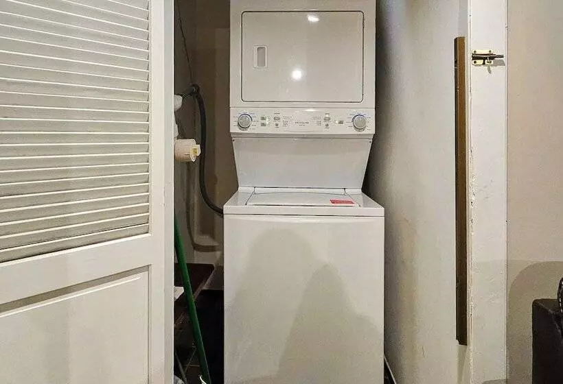 Pond Place By Avantstay Game Room, Deck, Fire Pit