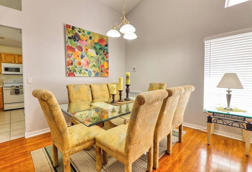 Pool Pleasure At Highlands Reserve