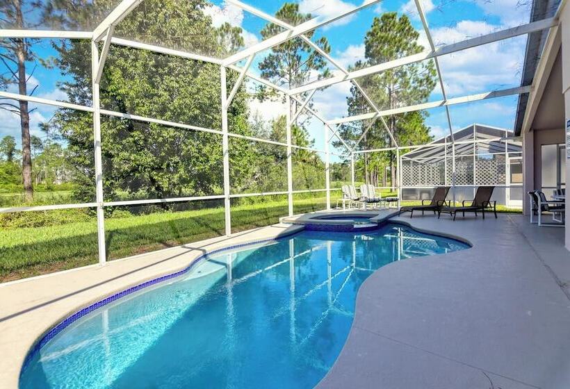 Pool Pleasure At Highlands Reserve