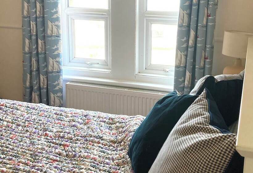 レジデンス Cosy Coastguard Cottage Right Next To The Sea