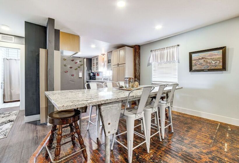 Rustic & Secluded Nevada Home: On Site Dog Park!