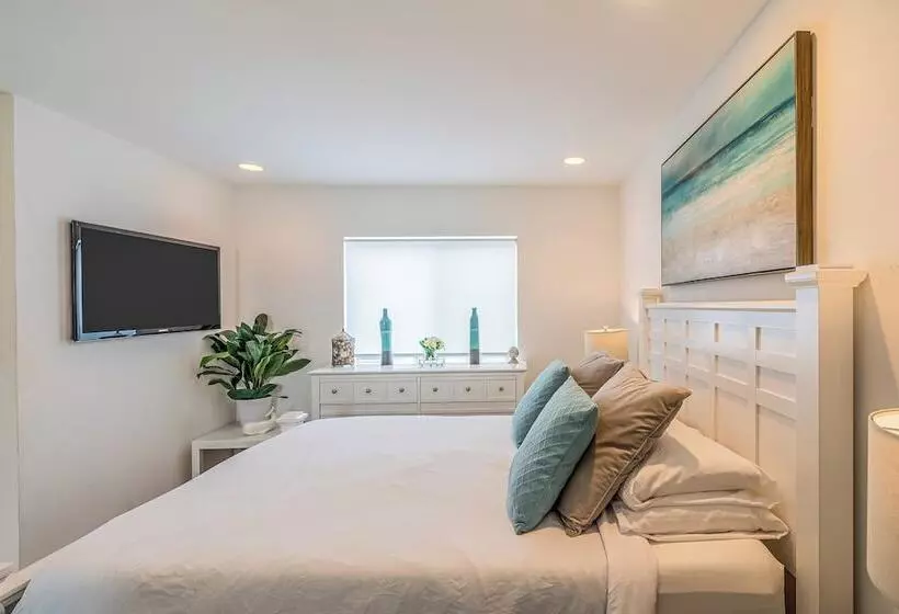 Seaside Style By Avantstay Rooftop + Walk To Beach Chic Design