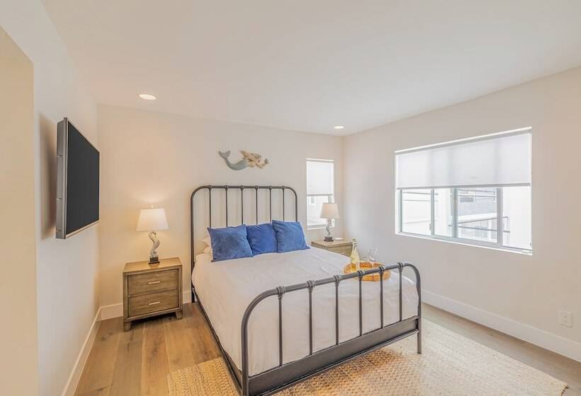 Seaside Style By Avantstay Rooftop + Walk To Beach Chic Design