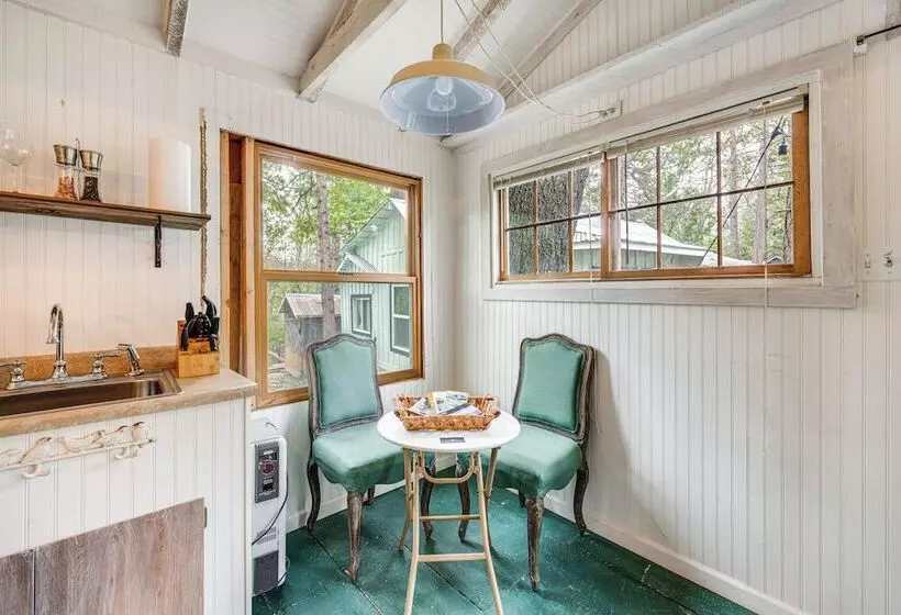 Serene Bass Lake Cabin Near Shopping & Dining!