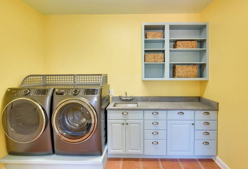 Spacious Maryland Home On Private 2 Acre Property