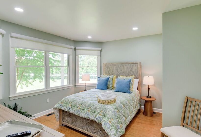 Spacious Maryland Home On Private 2 Acre Property