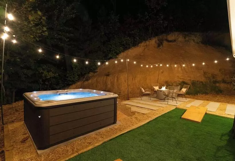 Modern Home W/ Hot Tub & Backyard Oasis!