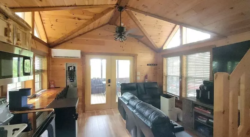 The Timber Cabin