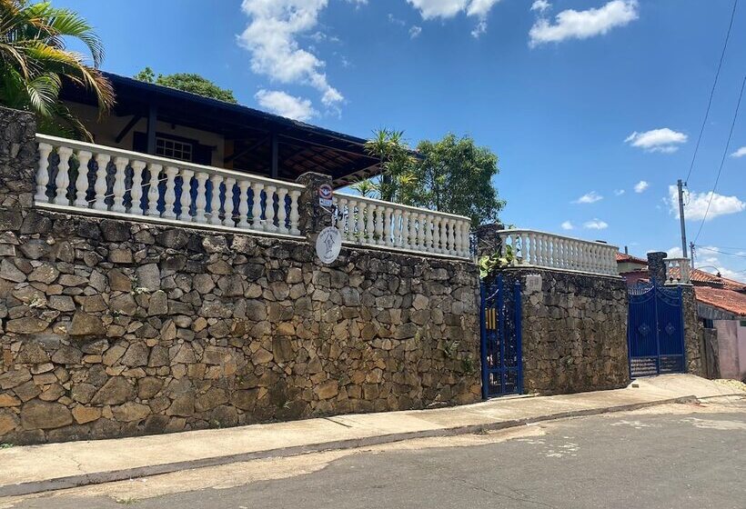 פונדק Byjular Pousada