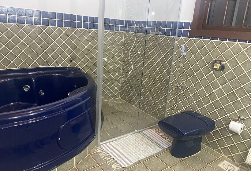 פונדק Byjular Pousada