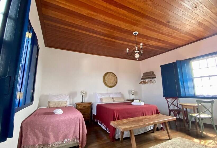 פונדק Byjular Pousada