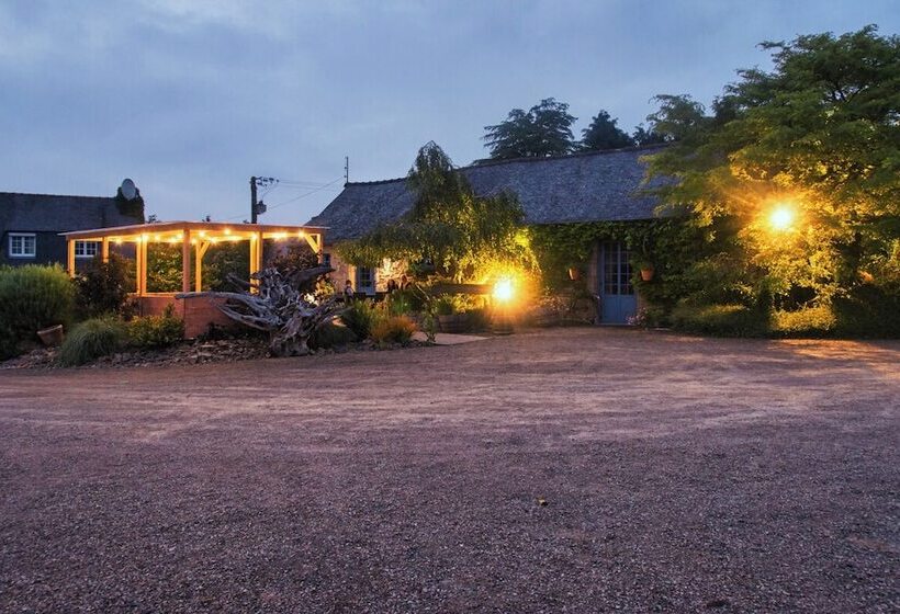 Хостел Domaine Le Puits De Jeanne