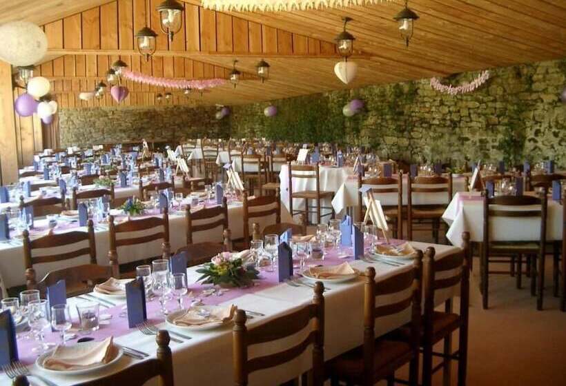 Хостел Domaine Le Puits De Jeanne