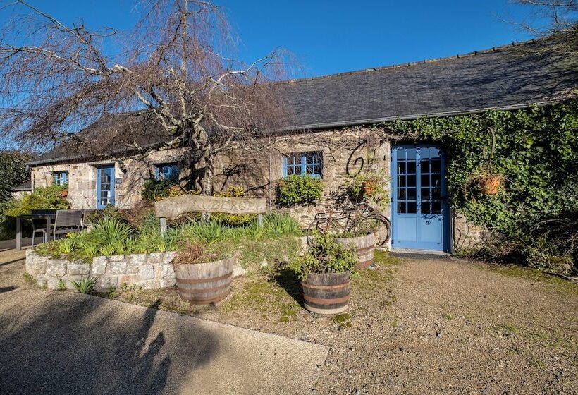 Хостел Domaine Le Puits De Jeanne