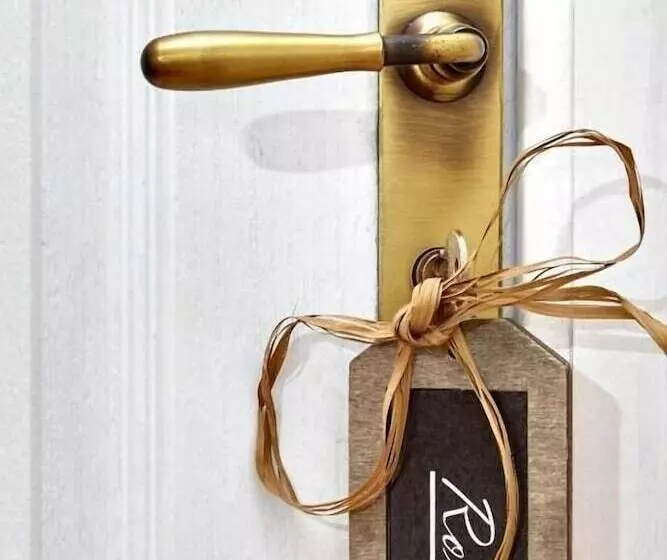 Hostelli Domaine Le Puits De Jeanne