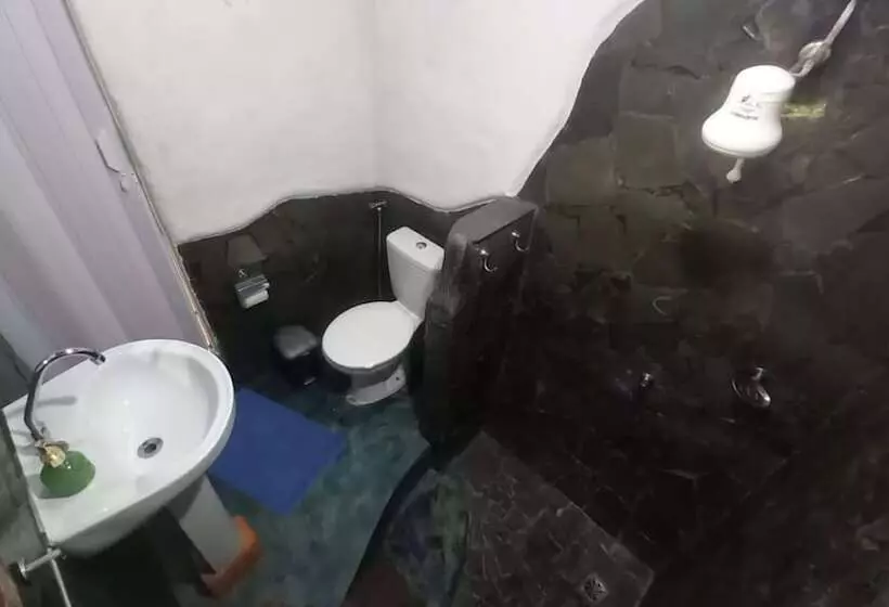 簡易ホテル Ready Camp E Suítes Da Cachoeira