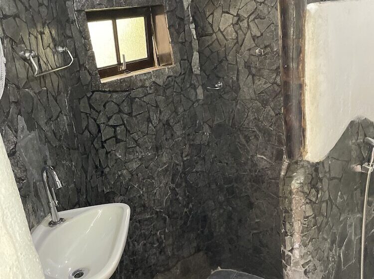 مسافرخانه Ready Camp E Suítes Da Cachoeira