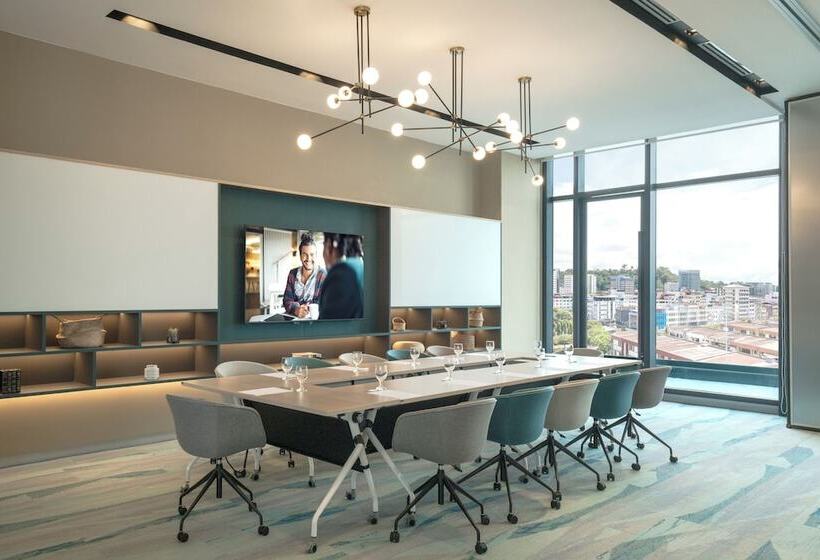 فندق Citadines Waterfront Kota Kinabalu