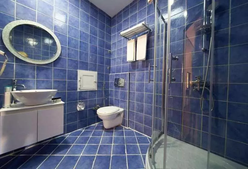 Crossway Hotel Free Massage Autovazal Metro Station