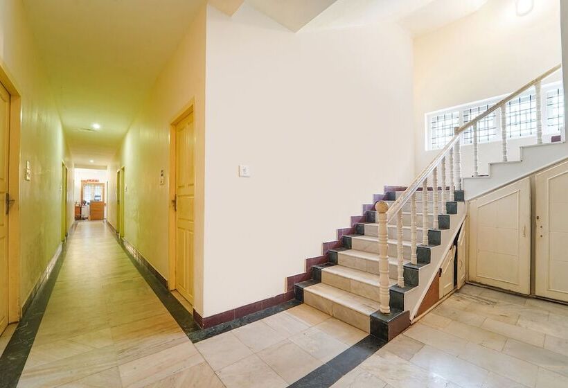 هتل Fabexpress Ascot