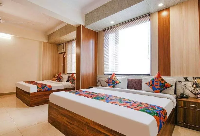 Hotelli Fabexpress Vistara Grand