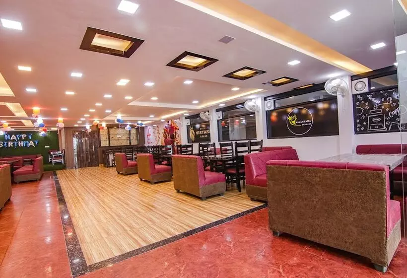 Hotelli Fabexpress Vistara Grand