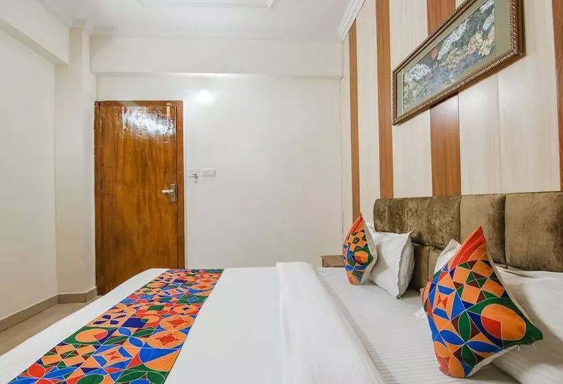 Hotelli Fabexpress Vistara Grand