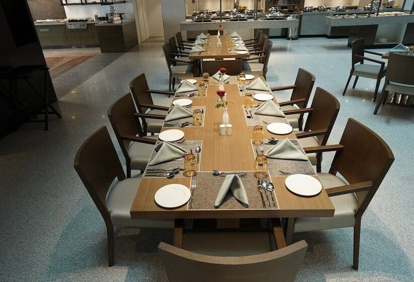 호텔 Gokulam Grand