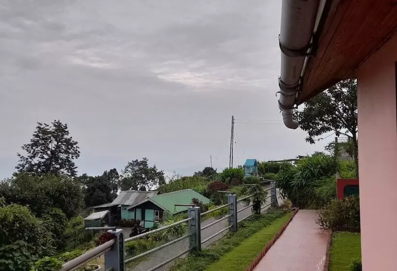 Hotelli Grace Homestay Sadam