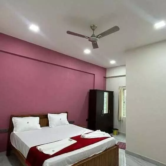 Hotelli Green View Suites