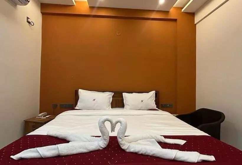 Hotelli Green View Suites