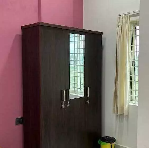 Hotelli Green View Suites