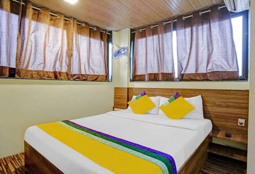 Отель New Harshita Inn By Glitz