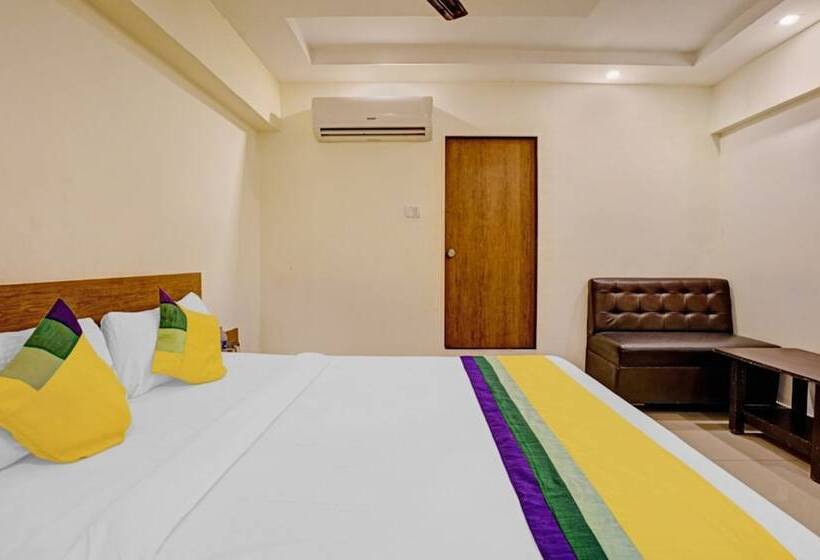 Отель New Harshita Inn By Glitz