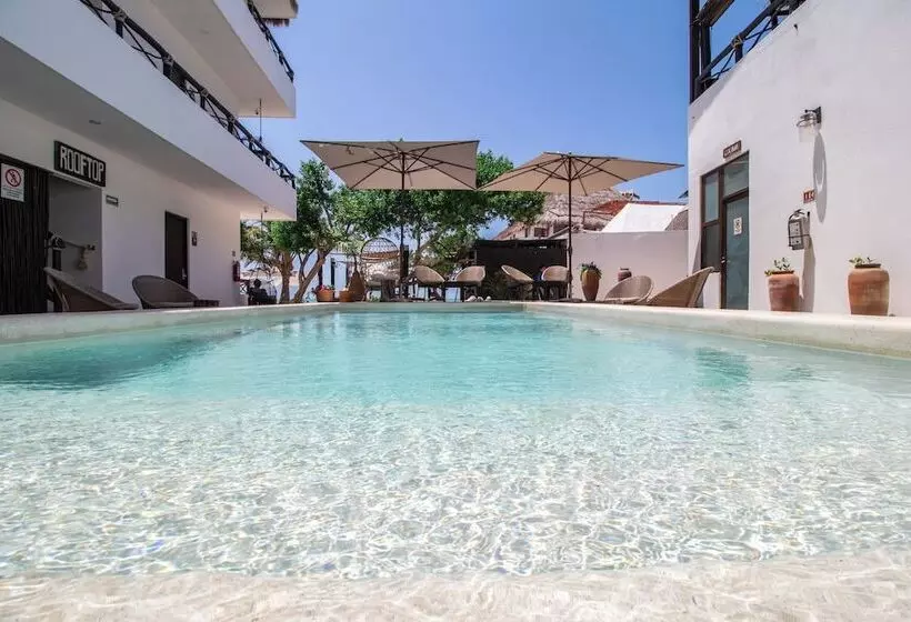 هتل Hau Holbox Beach Front