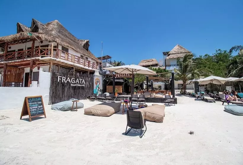 هتل Hau Holbox Beach Front