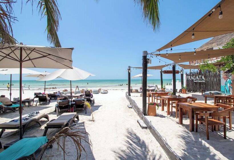 هتل Hau Holbox Beach Front